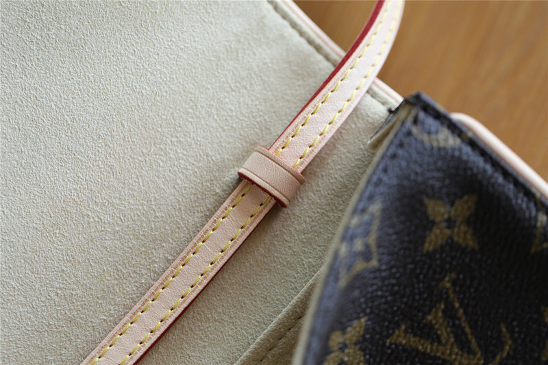 Fan Fashion Lu-Vi bags - 9058