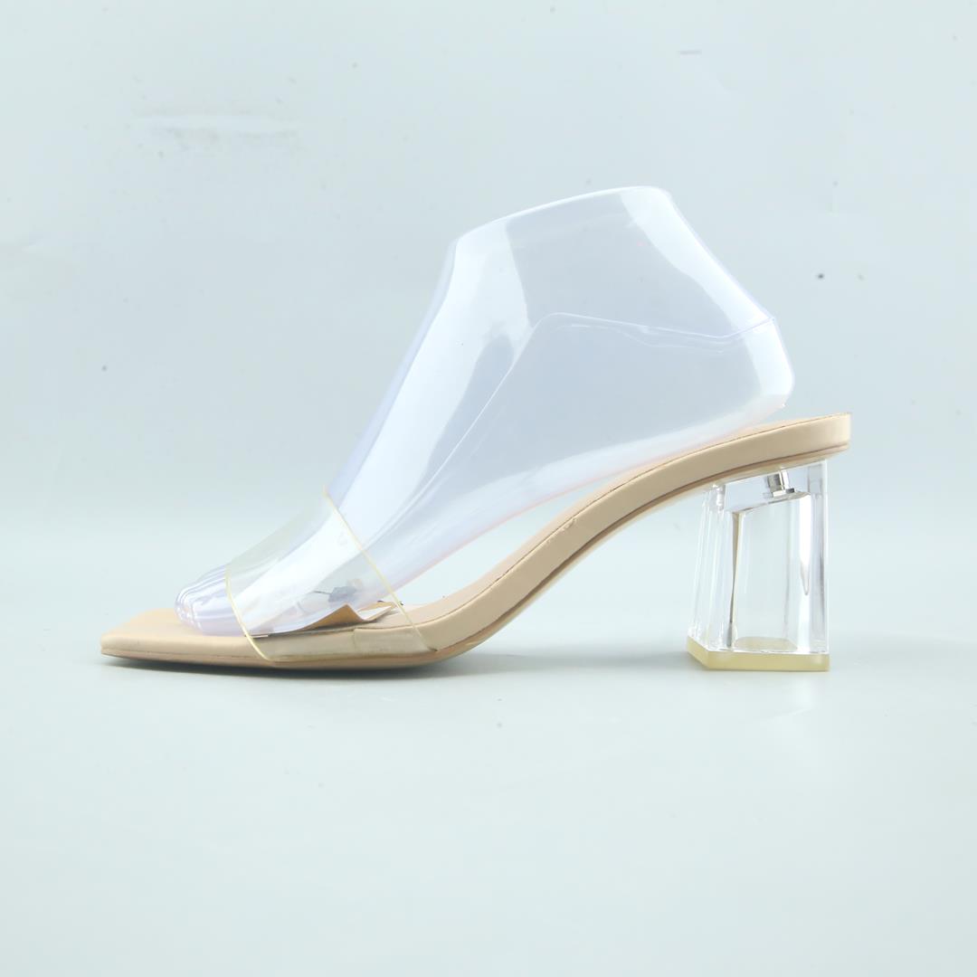 ZARA. .