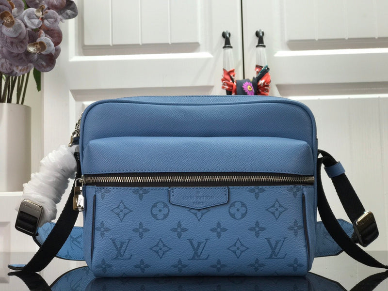 Fan Fashion Lu-Vi bags - 17562