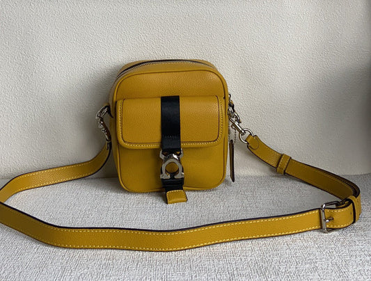 Amelia-i CAH Bags - 080