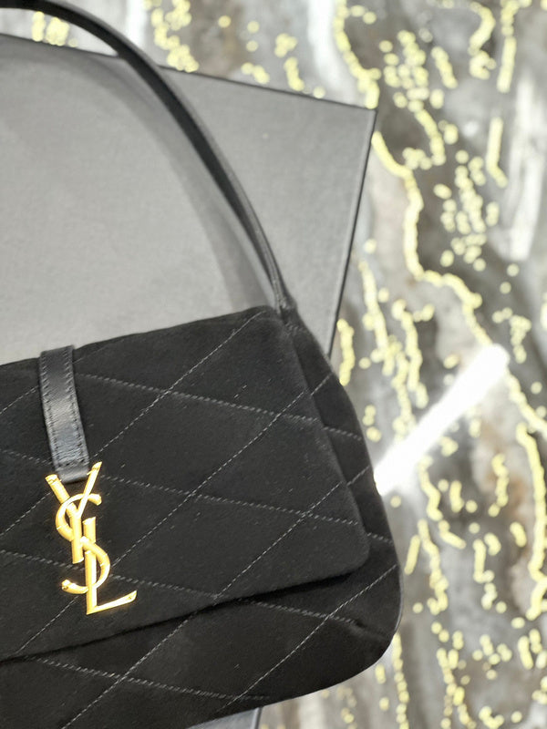 Amelia - YSL Bag - 2490