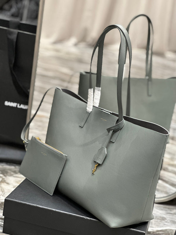 Amelia - YSL Bag - 3943