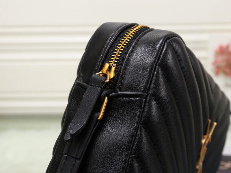 Amelia - YSL Bag - 3558