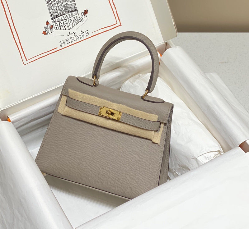 Amelia - HMS Bags - 1727