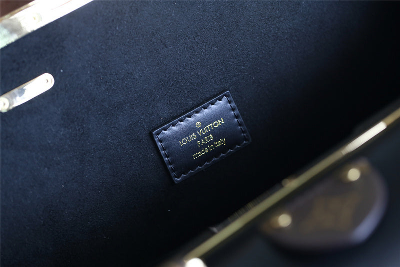 Fan Fashion Lu-Vi bags - 8181