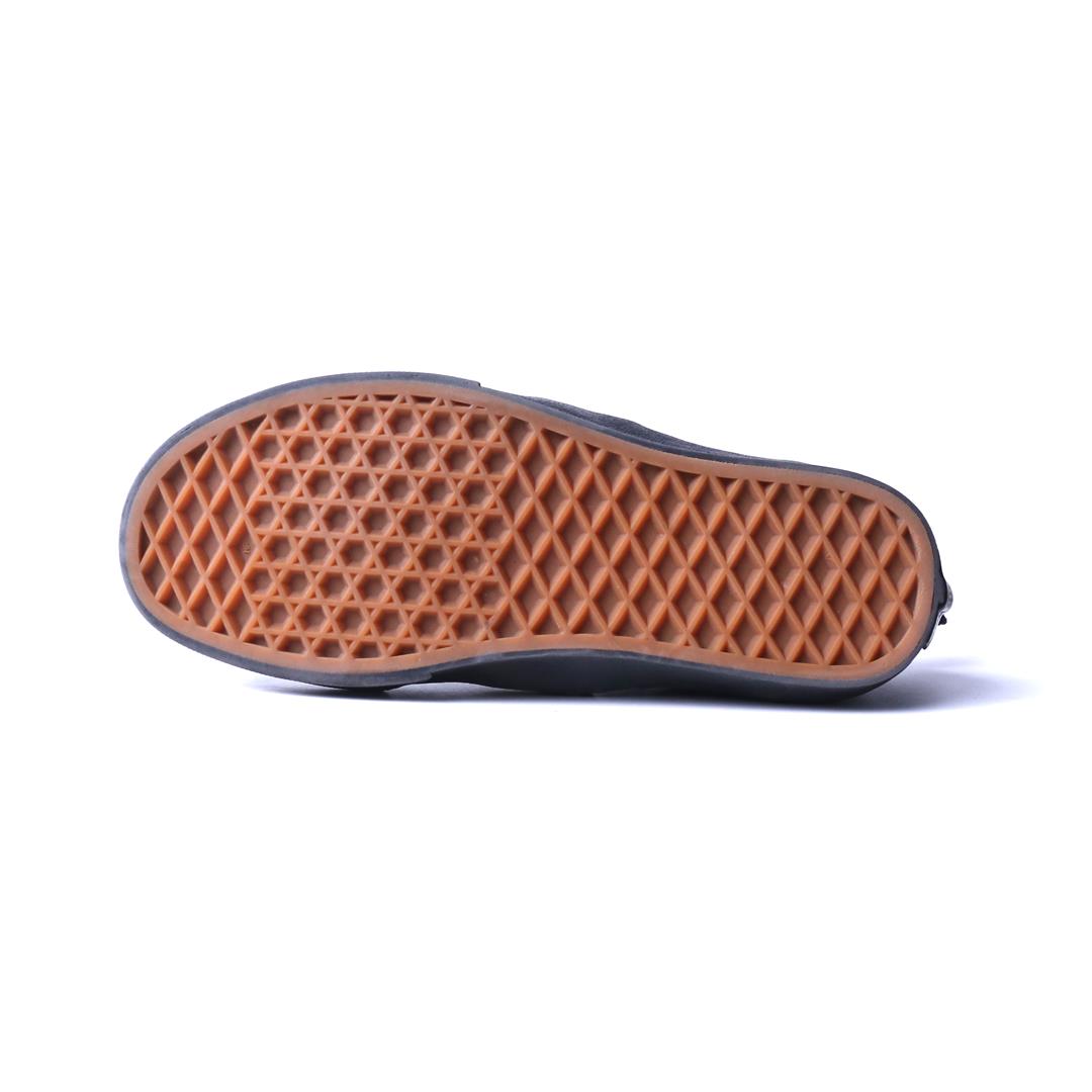 VANS AUTHENTIC