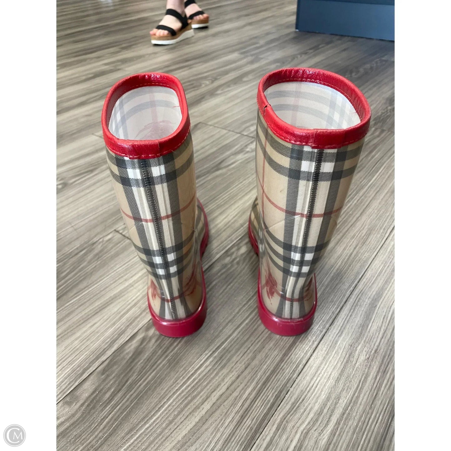 Boots Rain By Burberry In Brown & Red, Size: 7