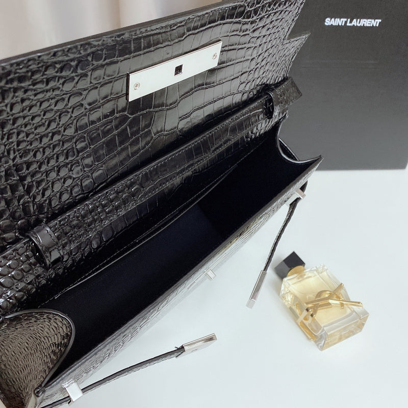 Amelia - YSL Bag - 3822