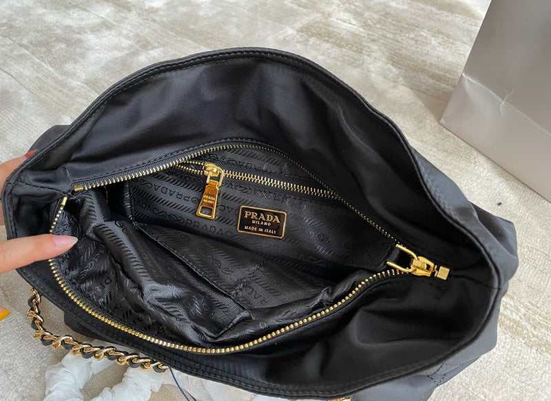 Barnes-Bags - Prada Bags - 822