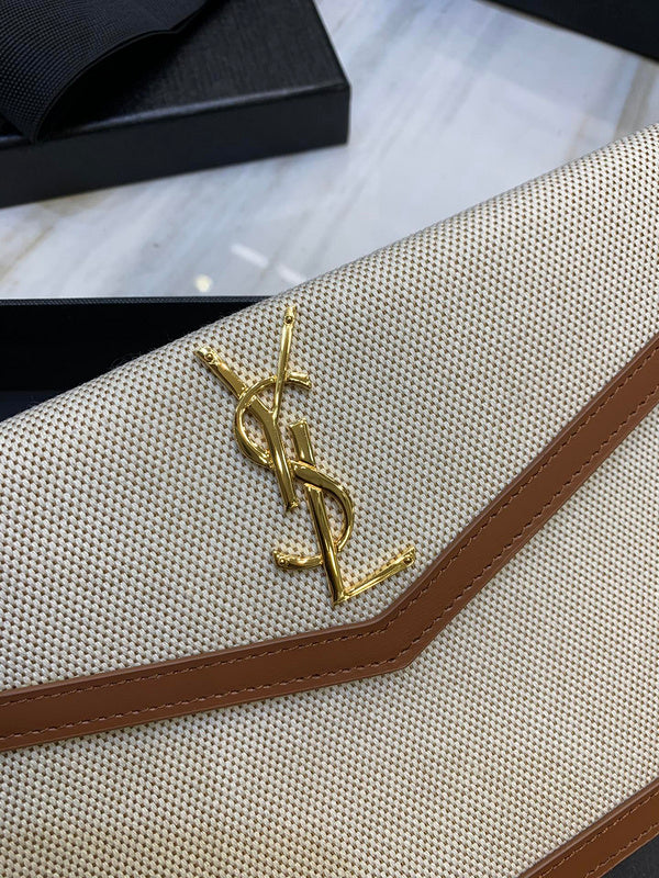 Amelia - YSL Bag - 2440