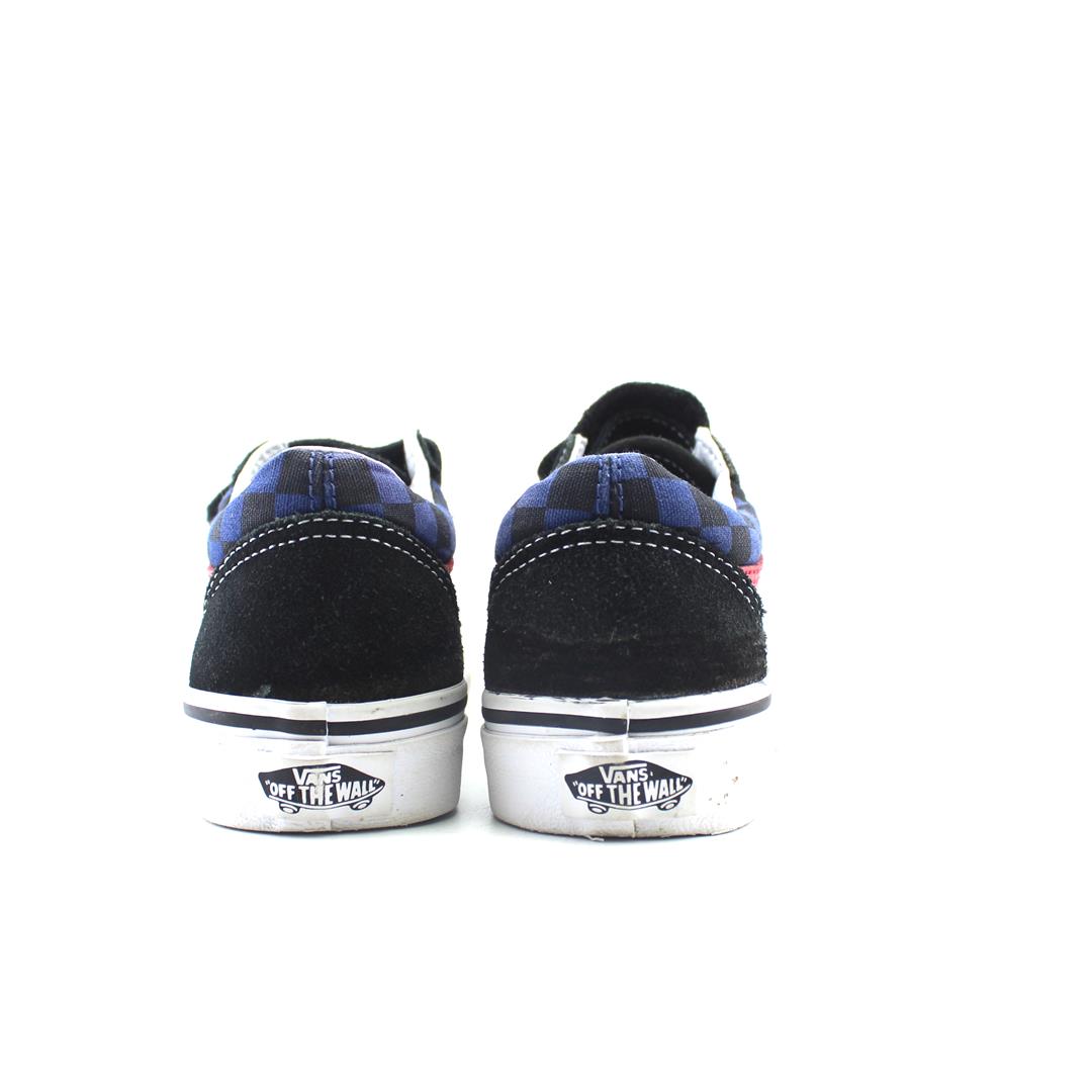 VANS OFF THE WALL