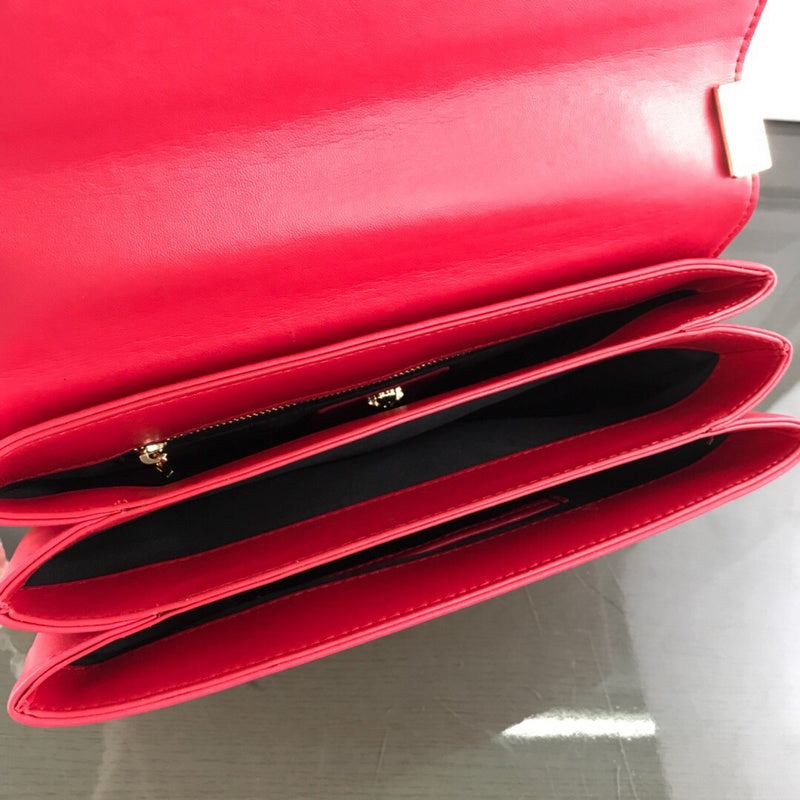 Amelia's Bag Gallery - VAR Bags - 300