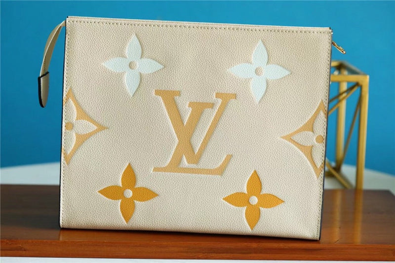 Fan Fashion Lu-Vi bags - 8940
