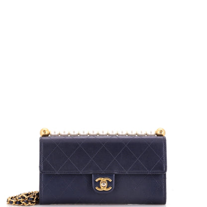 Chic Pearls Clutch with Chain Quilted Goatskin