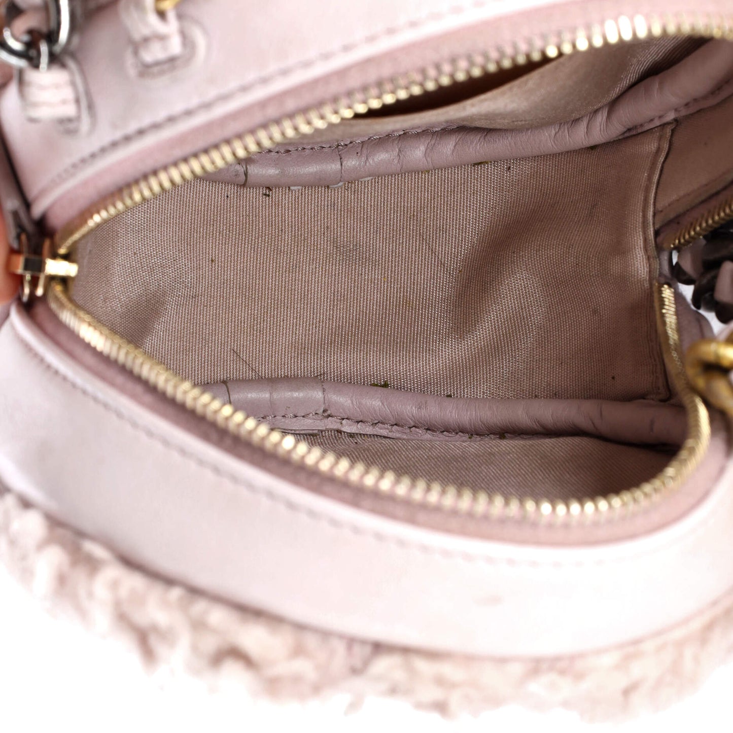 19 Round Clutch with Chain Quilted Shearling