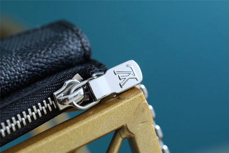 Fan Fashion Lu-Vi bags - 8994
