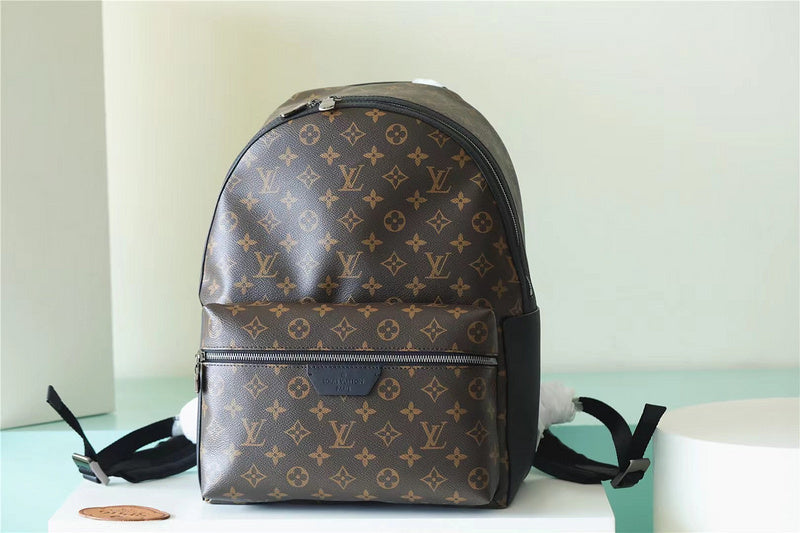 Fan Fashion Lu-Vi bags - 9564