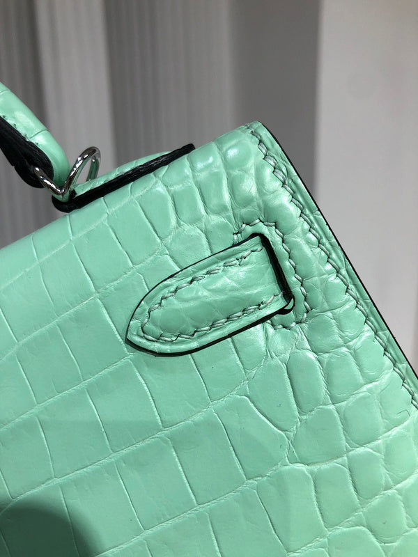 Amelia - HMS Bags - 1528