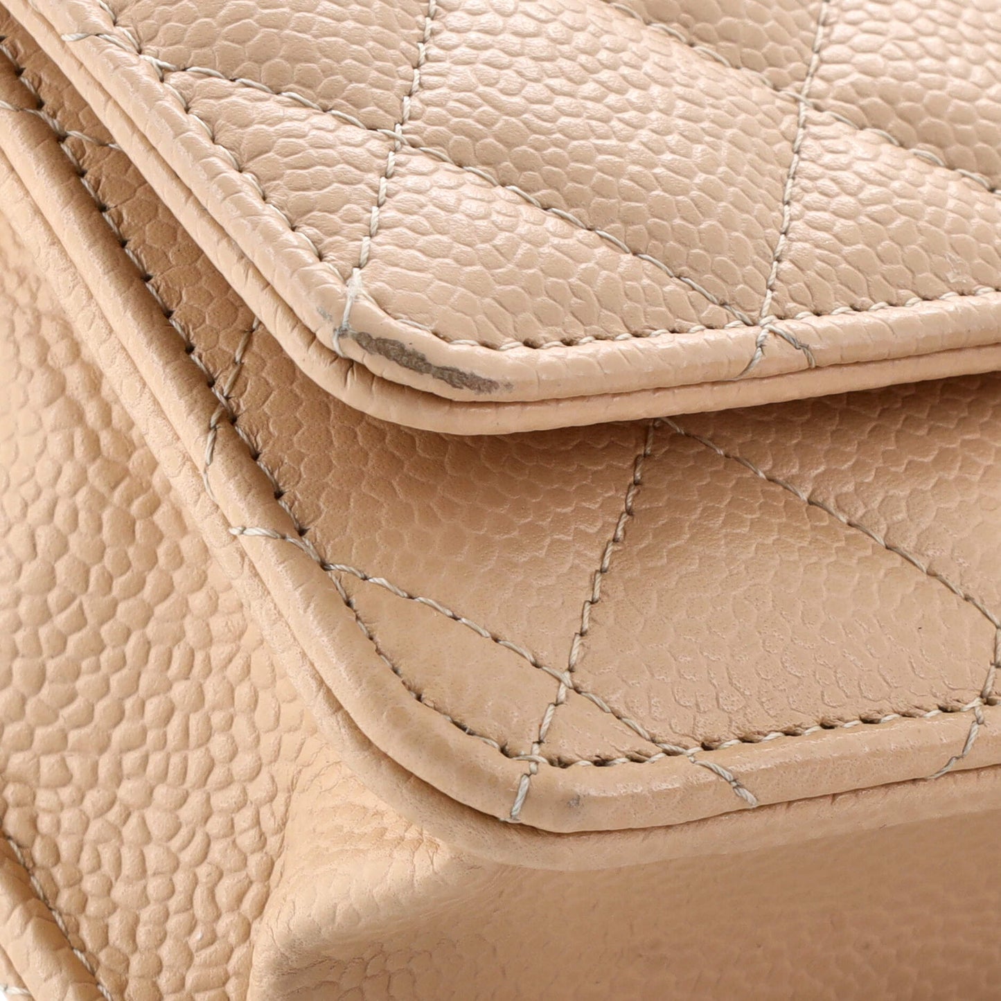 Wallet on Chain Quilted Caviar