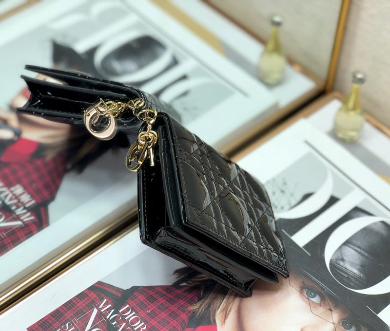 Amelia - DOR Wallets - 063