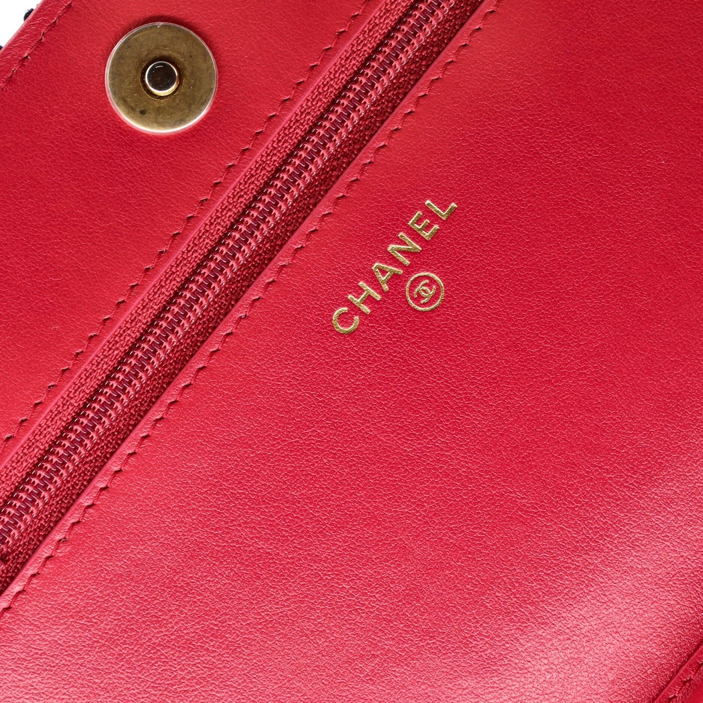 Chain Signe Wallet on Chain Quilted Tweed