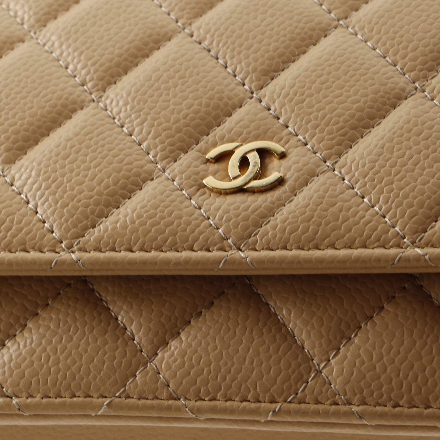 Wallet on Chain Quilted Lambskin