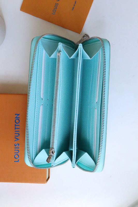 Amelia- LOV  Luxury  Wallets - 500