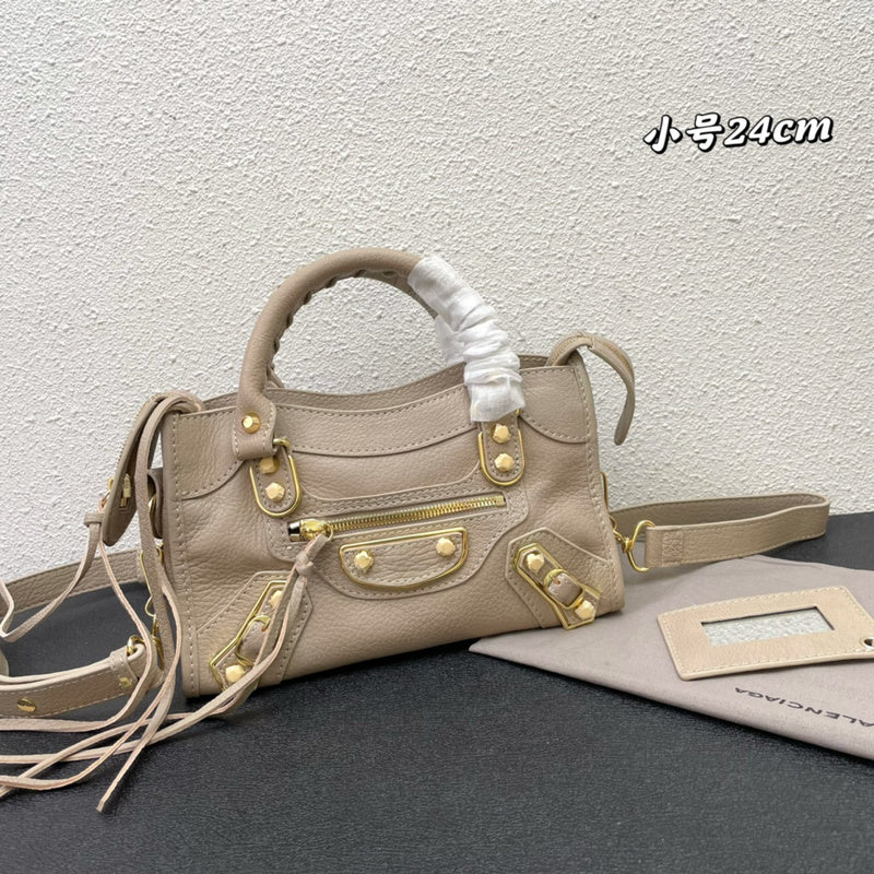 LUSSO OFFICIAL -   BLN-CIAGA BAGS - 608