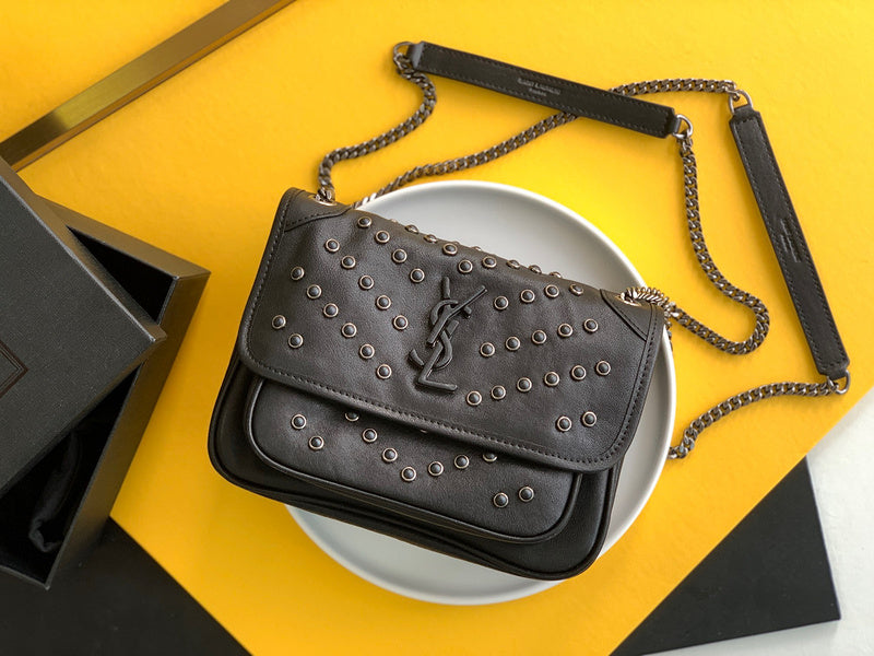 Amelia - YSL Bag - 4122