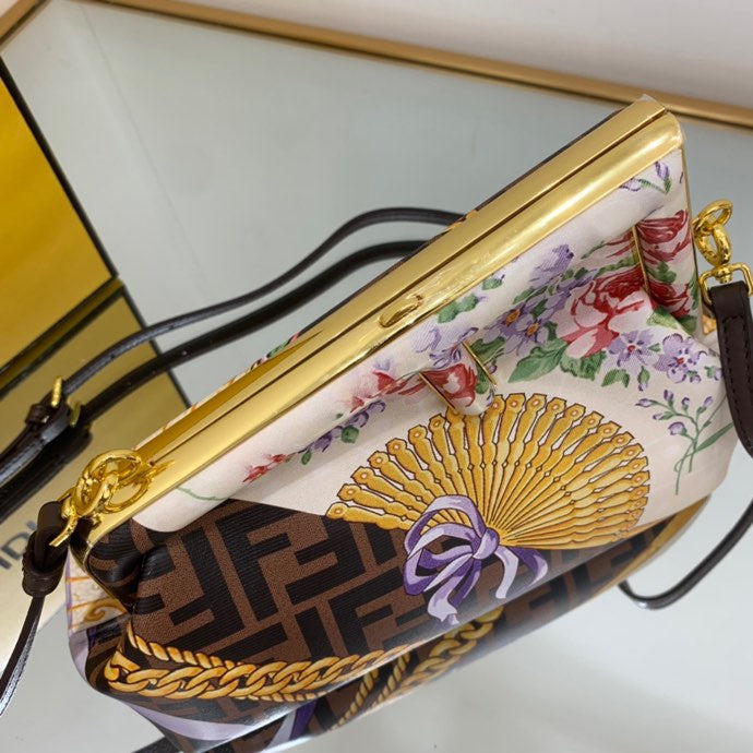 Amelia's Bag Gallery - VAR Bags - 186