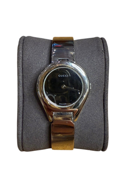 Gucci Black Round Dial Stainless Bangle Belt Clasp