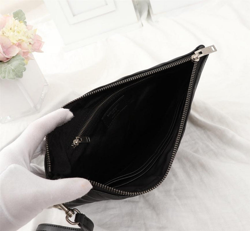 Amelia - YSL Bag - 2592