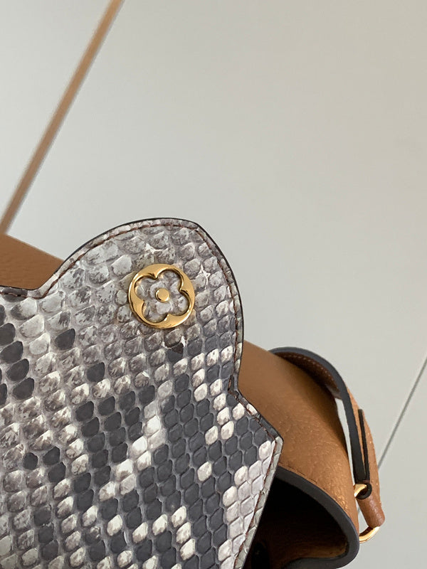 Amelia's Bag Gallery - LOV Bags - 709