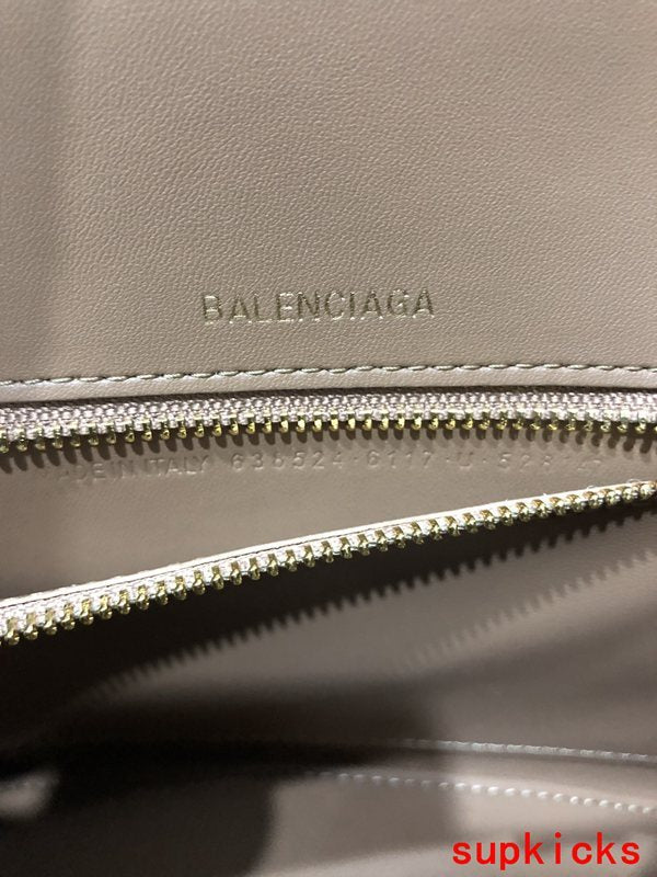 Amelia- BG Hourglass Bags - 084