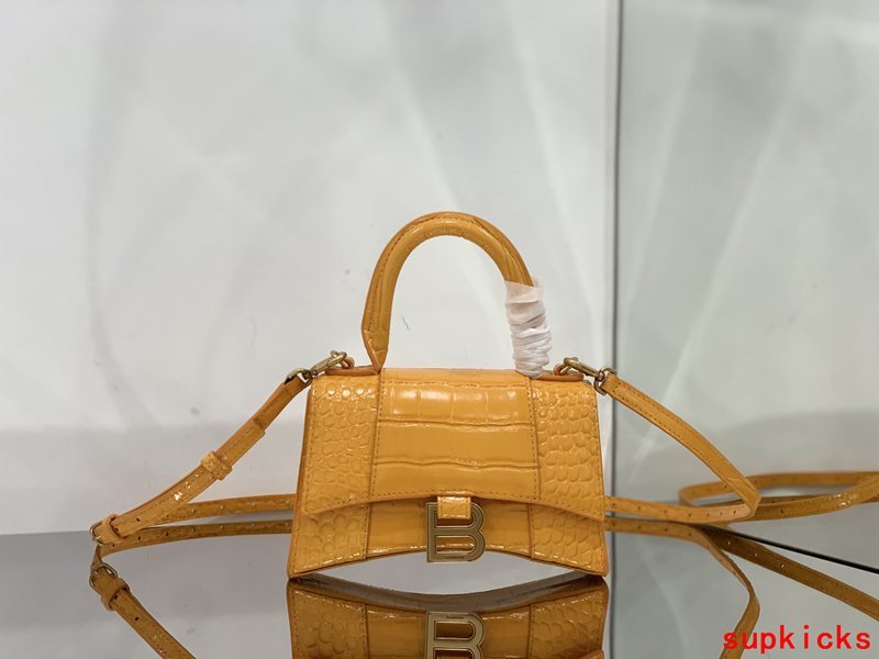 Amelia- BG Hourglass Bags - 136