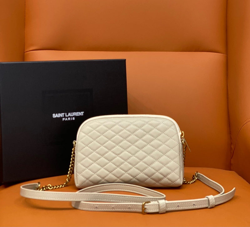 Amelia - YSL Bag - 2063