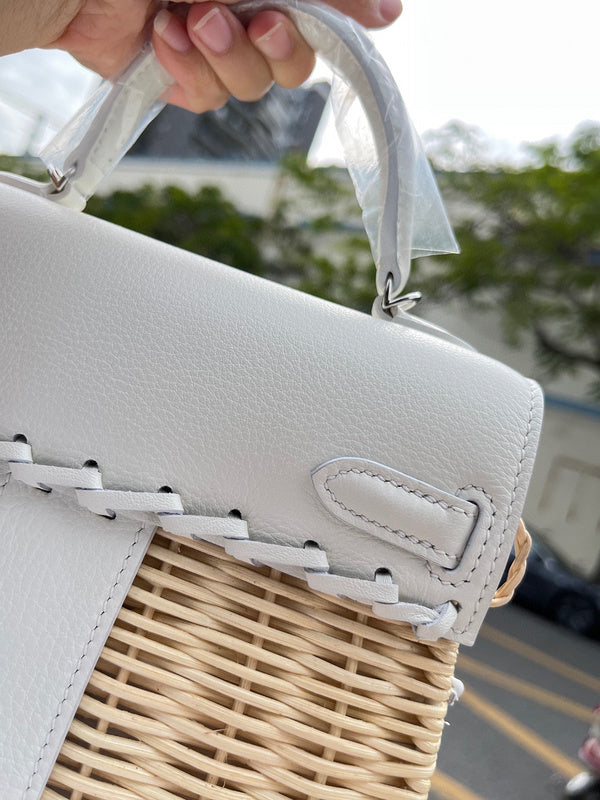 Amelia - HMS Bags - 1815