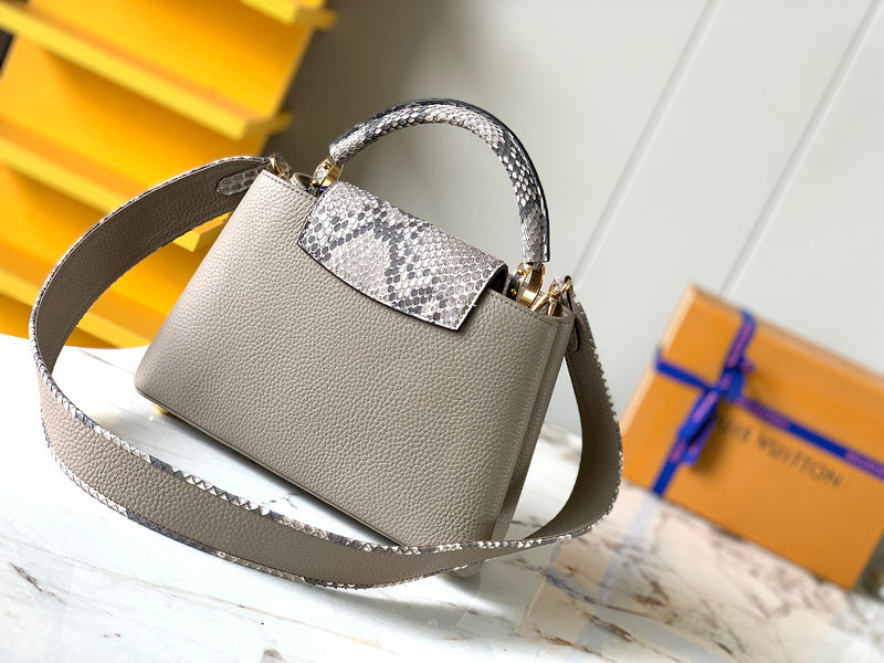 Fan Fashion Lu-Vi Bags - 16673