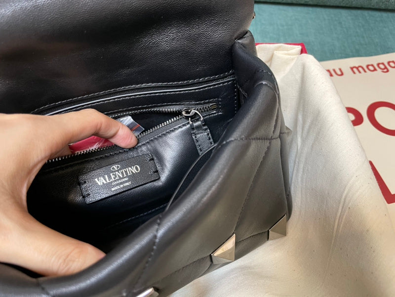 Amelia's Bag Gallery - VEL Bags - 366