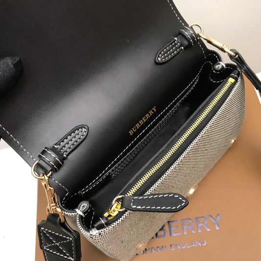 B-Berry - Amelia  Horseferry Print Cotton Canvas Small Crossbody Bag For Women, Bags 7.1in/18Amelia