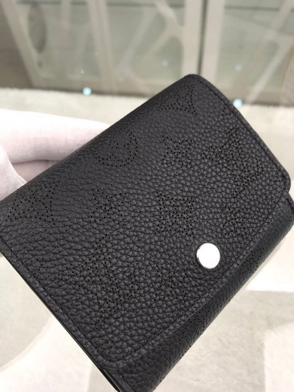 Fan Fashion Lu-Vi bags - 9144