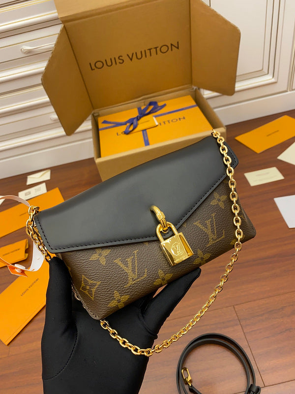 Amelia's Bag Gallery - LOV Bags - 985