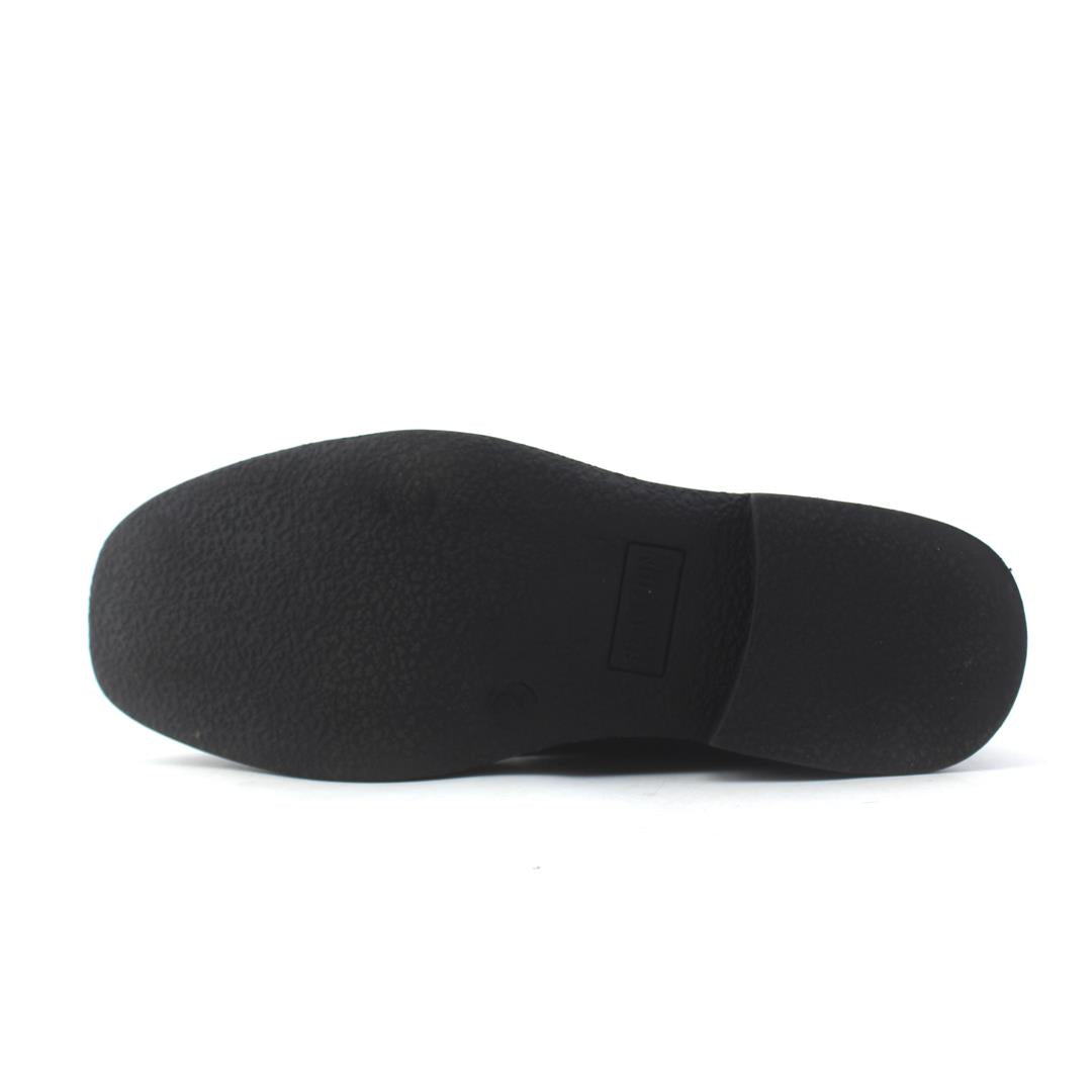 KENNETH COLE .