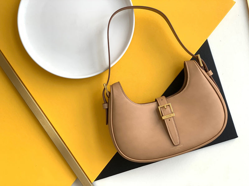 Amelia - YSL Bag - 4174