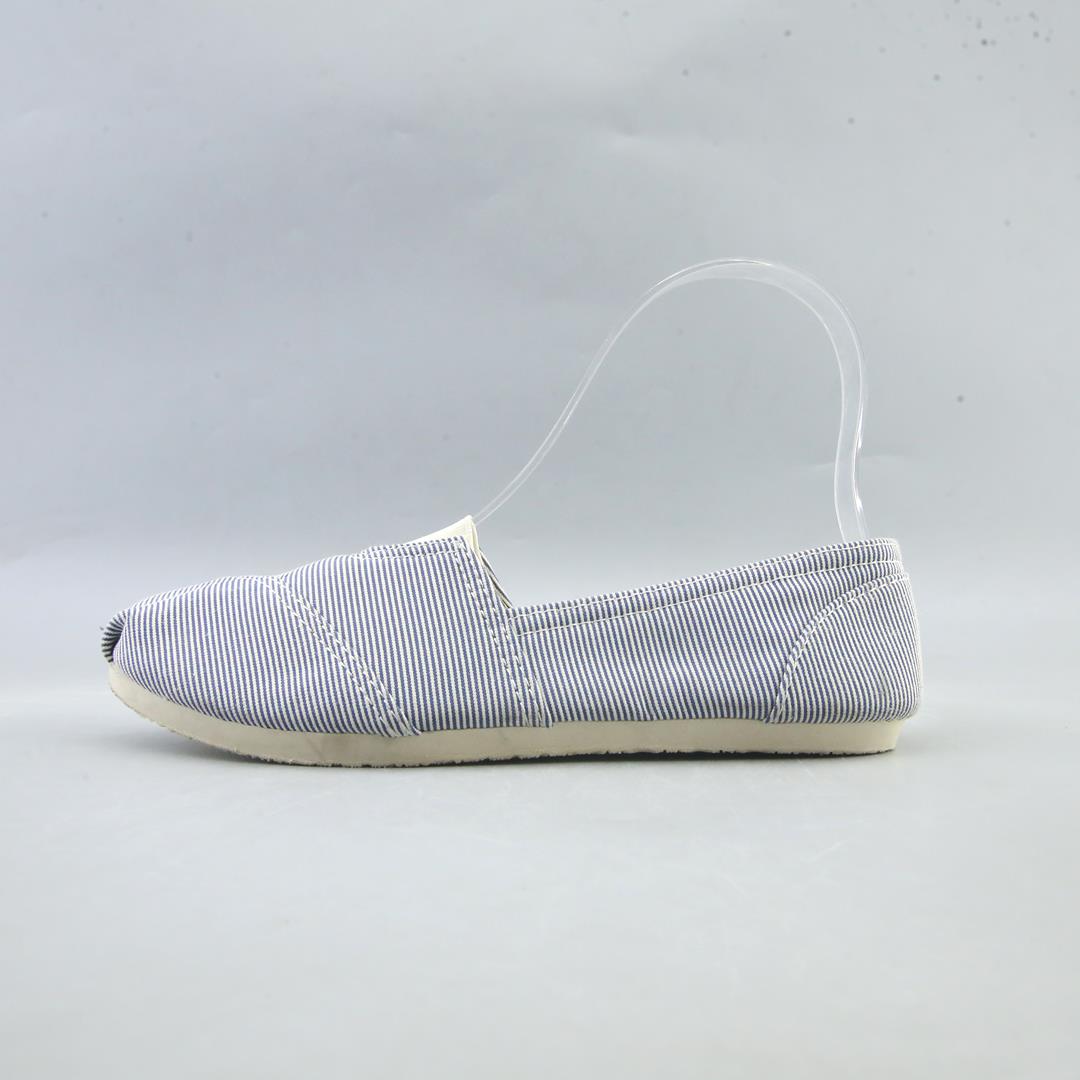 SOLE MATES .