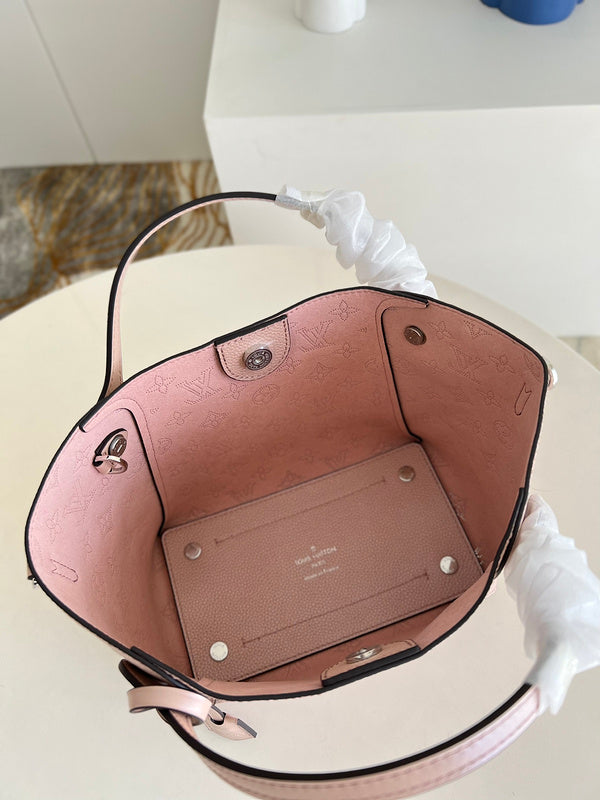 Fan Fashion Lu-Vi bags - 17209