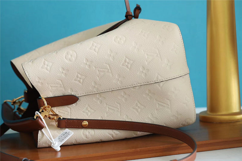 Fan Fashion Lu-Vi bags - 8557