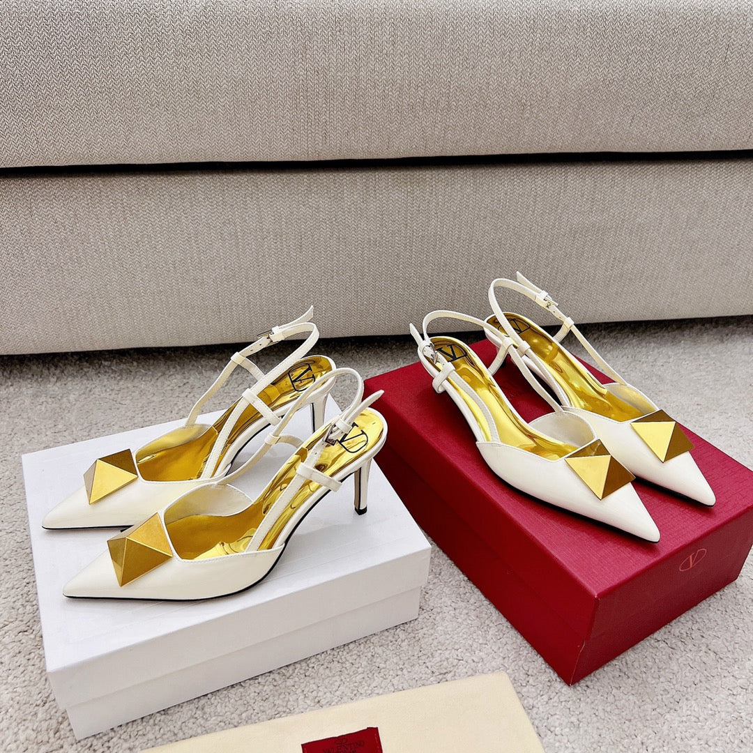 VAL -  Garavani One Stud Patent Slingback Pump With Maxi Stud White For Women