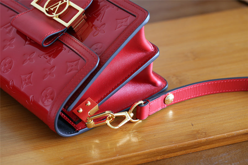 Fan Fashion Lu-Vi bags - 8123