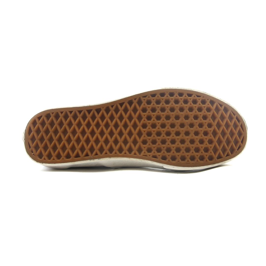 VANS  PERF LEATHER